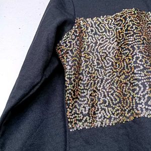 M Size New With Tag Glimmering Sweatshirt