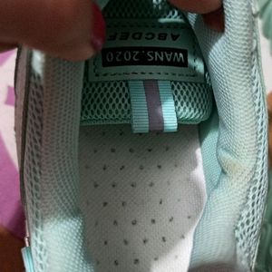 Trendy Light Sea Green Shoes With Metal Detailing