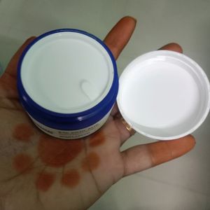 Skin whitening and Kojic acid brightening Cream