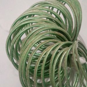 Valvet Bangles Pista Colour