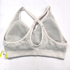 PUMA Women's Seamless Sports Bra Removable Cups