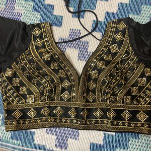 Black And Golden Blouse With Sleeveless