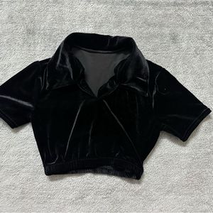 IMPORTED Velvet Collar Top , great condition