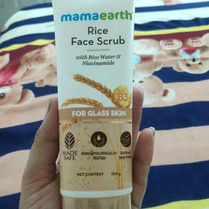 MamaEarth Rice Face Scrub (100gm)