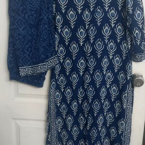 Klosia Kurti Set