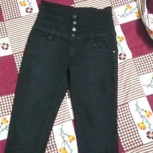 Black Skinny Jeans