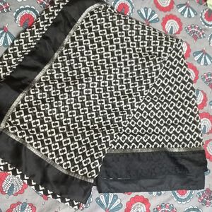 Black And Off White Printed Saree Without Blouse