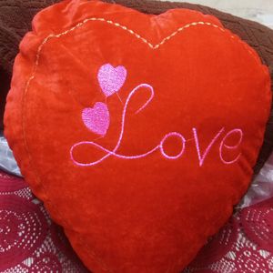 5 Pc Heart Shape Cushion New Without Tag