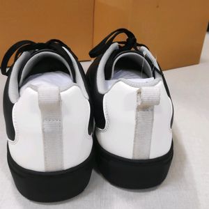 Sneakers for men in size 6/7/8/9/10