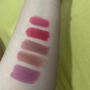 Combo Of 4 beautiful mama Earth Lipsticks - Used