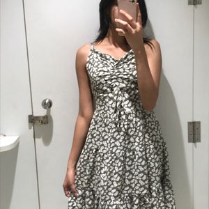 NEW FLORAL PRINT DRESS