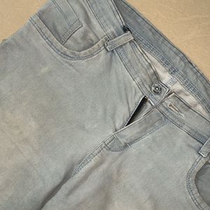 Slim fit blue jeans