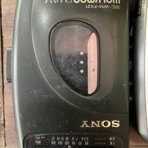 10 Cassette Walkman- NOT WORKING