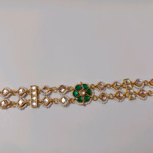 Multicolored Kundan Mathapatti