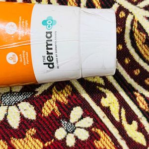 (80 g) The Derma Co Sunscreen SPF 50 PA++ ++1%