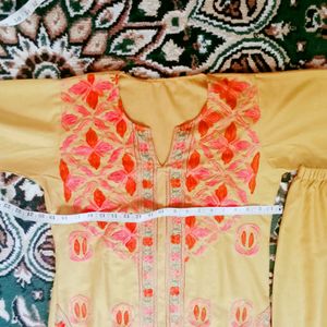 I Was Selling Kurti Set