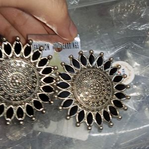 Black Flower Earrings