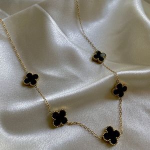 Clover Black Neck Chain