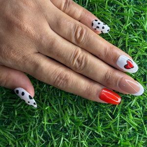 Red Heart ❤️ Press On Nails set Of 10