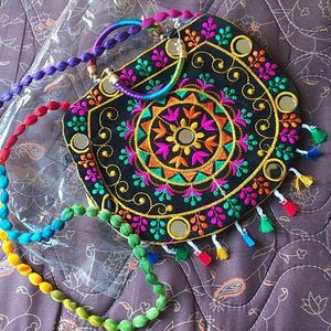 💝New Embroidery Design Rajwadi Sling Bag