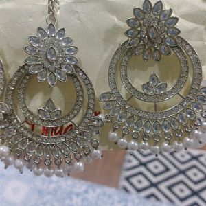 Silver Earrings With Tika