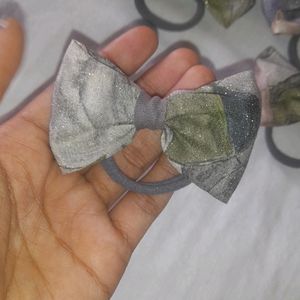 Pair Of 2 Hair bows🎀rubber Bands