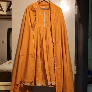 Bunai Mustard Yellow Kurta Set