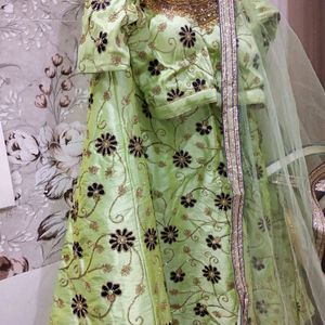 Premium Engagement Lehnga