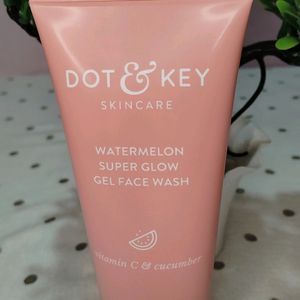 Dot & Key Watermelon🍉 Super Glow Face Wash