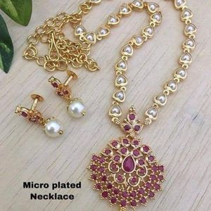 Set Of 2 Neckpieces