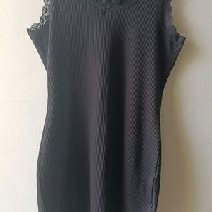 DIVIDED SLIT-CUT LACE DETAIL DRESS H&M