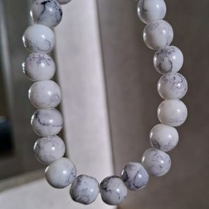 White Howlite Crystal Bead Bracelet