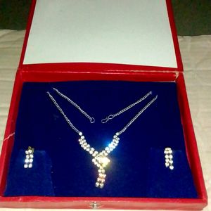 5 Wooden Velvet Jewellery Box