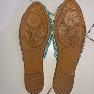 Jaipuri Embroidered Sandles