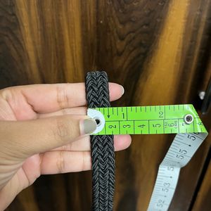 New elastic Black coloured belt for girls.