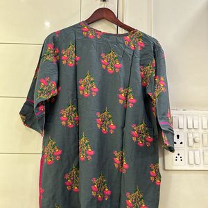 Kipek Xxl Grey Floral Print Kurti