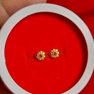 Beautiful New Flower Desine Studs