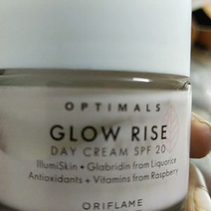 Glow Rise Day Cream