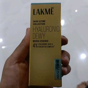 Lakme Hyaluronic Acid Serum