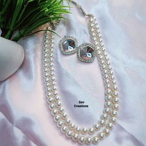 Handmade Pearls Layered Necklace Set