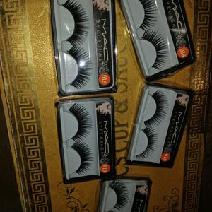 Freebie💥🎉Fake Eyelashes