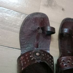 Kolapuri Chappal