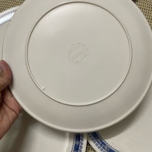 6 Melamine Plates