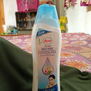 Ayur Deep Pore Clensing Milk