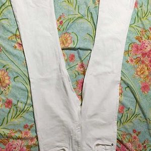 ZARA White Bell Bottom/Flared Style Jeans