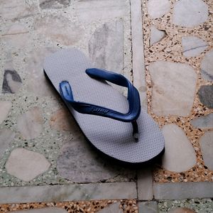 White Rubber Slipper Regular Use