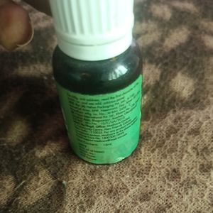 Tea Tree Oil , Vitamin E