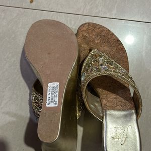 **PRICE DROP** Five By Inc.5 Wedges Size UK4