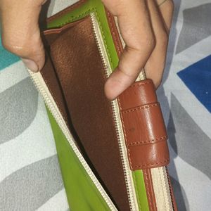 This Is The pure Leather Purse For Women