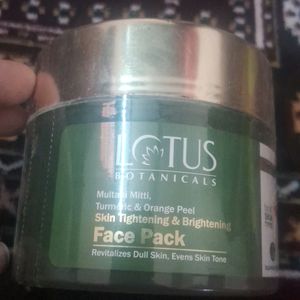 Skin Tightening and Brightening Face Pack